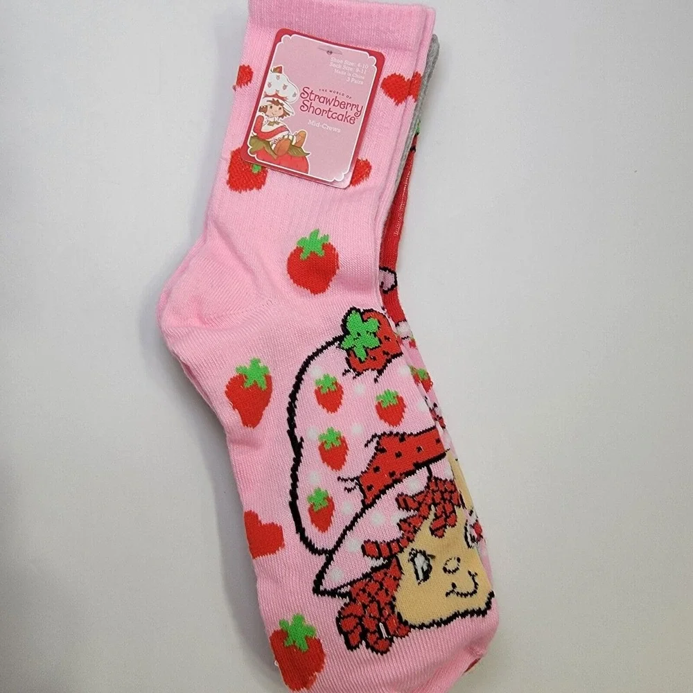 Strawberry Shortcake MID CREW Socks 3 pairs sizes‎ 4-10 Valentine Themed Hearts